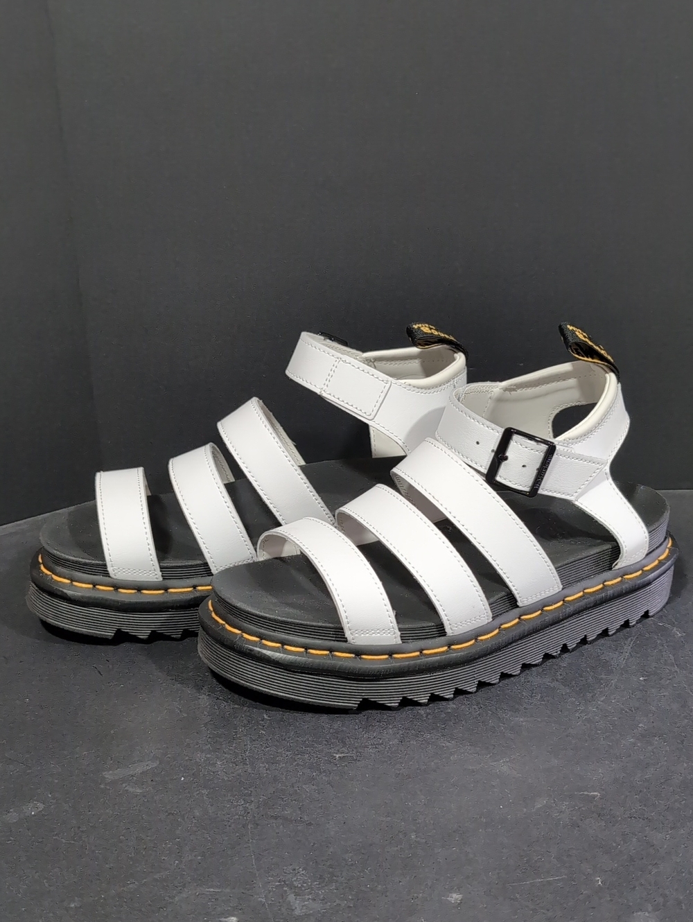 NWOT, Dr Martens Blair Hydro White Leather Strap Sandals,US 9.